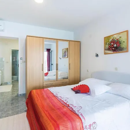 Lejlighed Awesome In With Wifi Duba